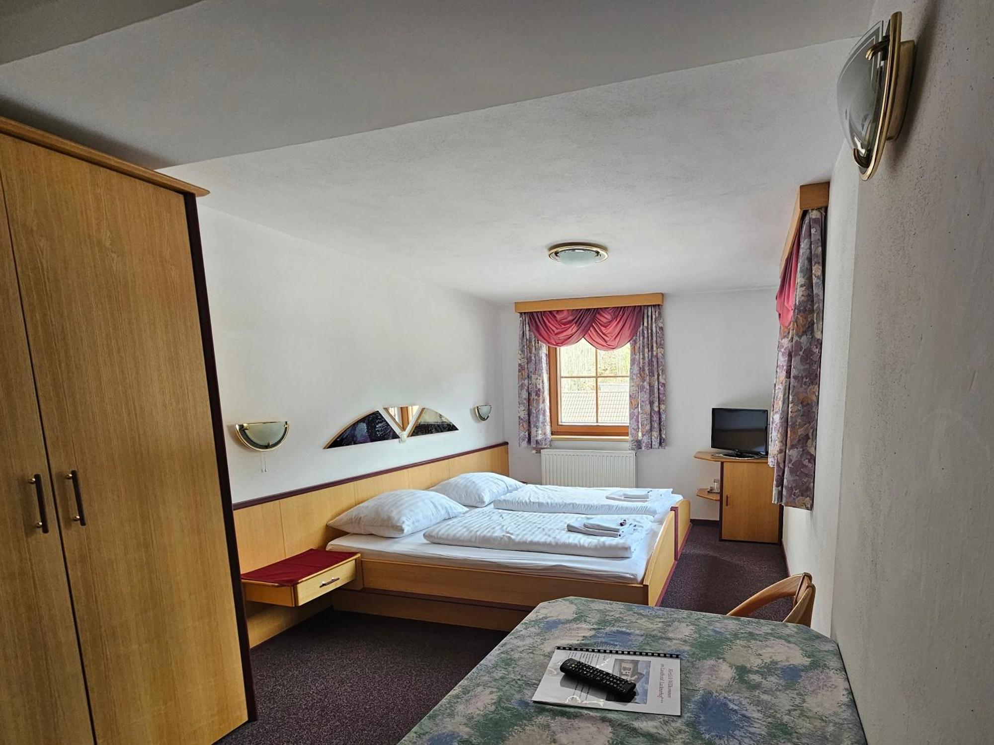 Landhotel Lacknerhof Mariapfarr Quarto foto